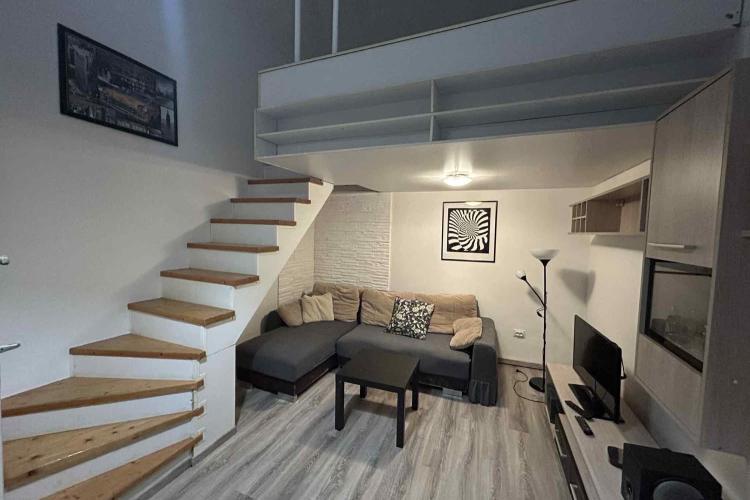 János Pál pápa tér