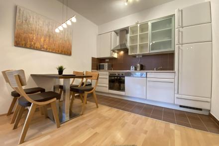 Kiadó lakás a Király utcában