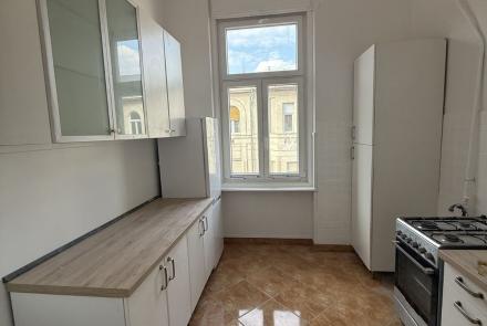Radnóti Miklós utca